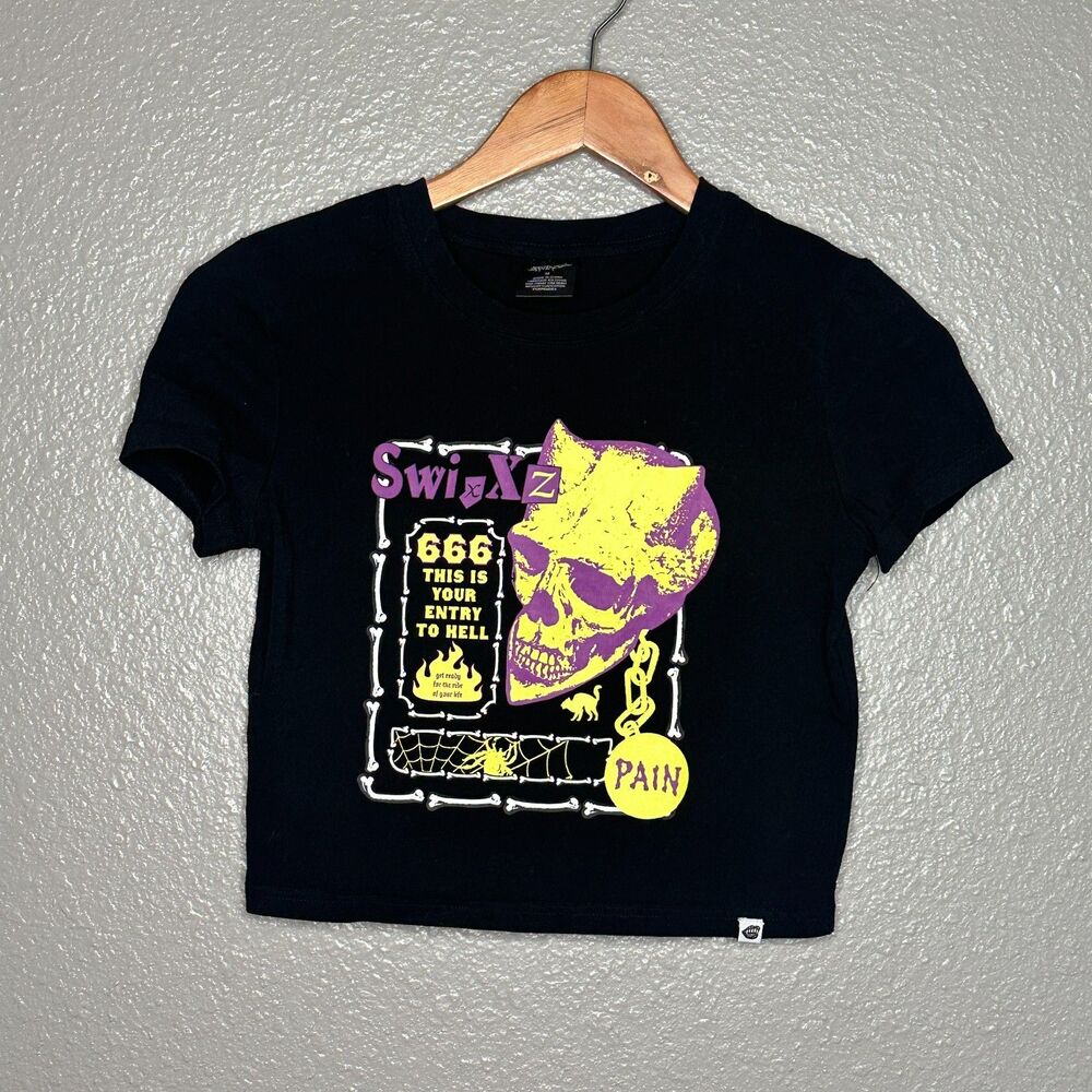 SWIXXZ Black Cropped Tee Size Medium Entry to Hell